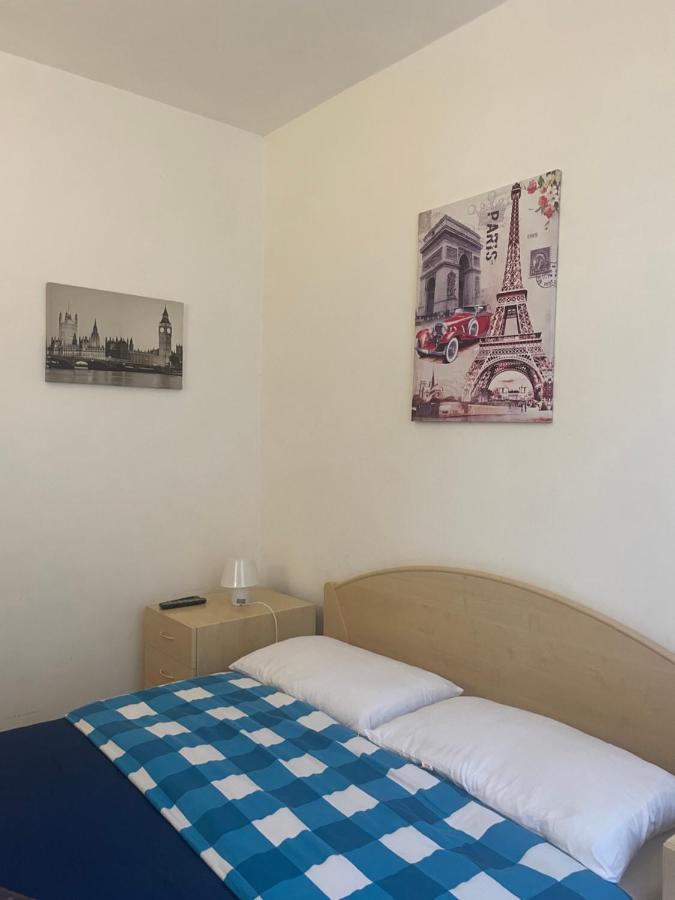 Couette-café Emc2 Viterbe